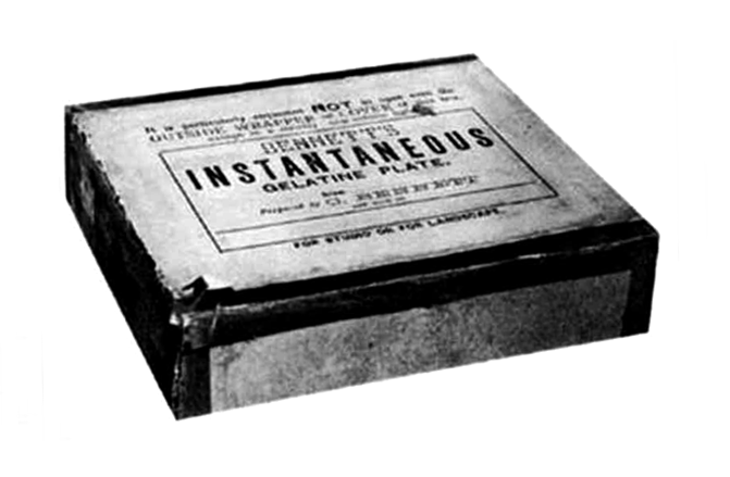 Caja de placas de gelatino-bromuro instantáneas. 1871.