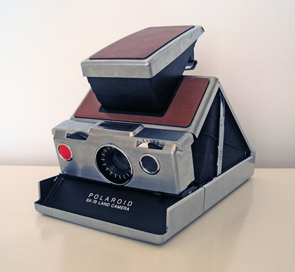 SX-70, Cámara instantánea de Polaroid.